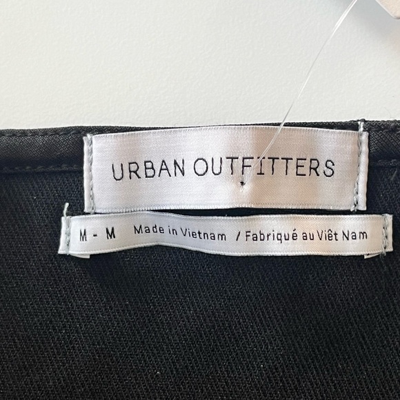 NWT Urban Outfitters Red/Black Cropped Stretchy Wide Ribbon Strap Tank Top - Picture 6 of 10